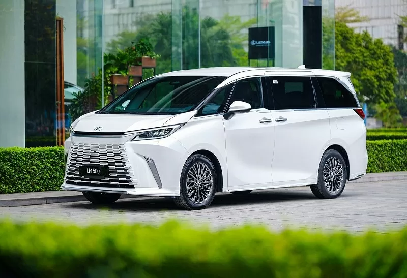 Cập nhật bảng giá xe hãng Lexus mới nhất tháng 3/2025