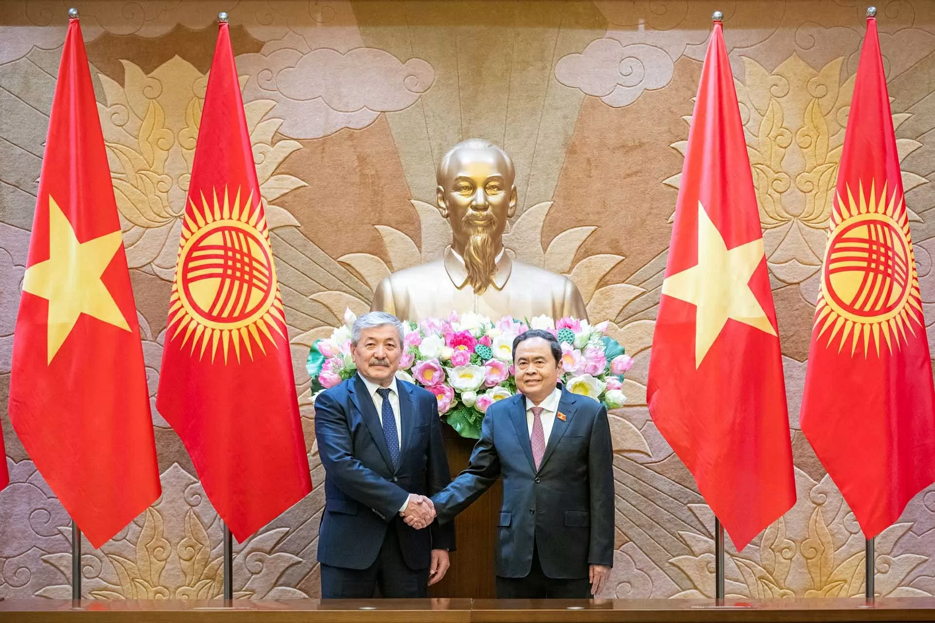 Việt Nam là đối tác hữu nghị truyền thống lâu năm và quan trọng của Kyrgyzstan tại khu vực Đông Nam Á Việt Nam là đối tác hữu nghị truyền thống lâu năm và quan trọng của Kyrgyzstan tại khu vực Đông Nam Á