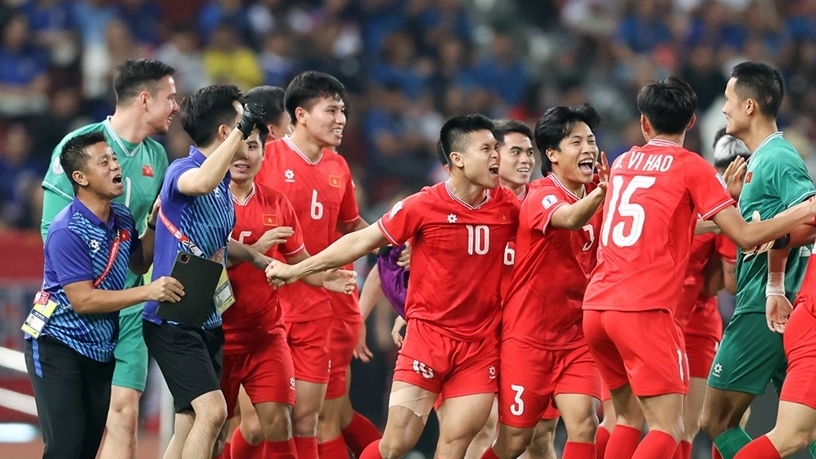 hlv kim sang sik trieu tap pham ly duc len doi tuyen viet nam