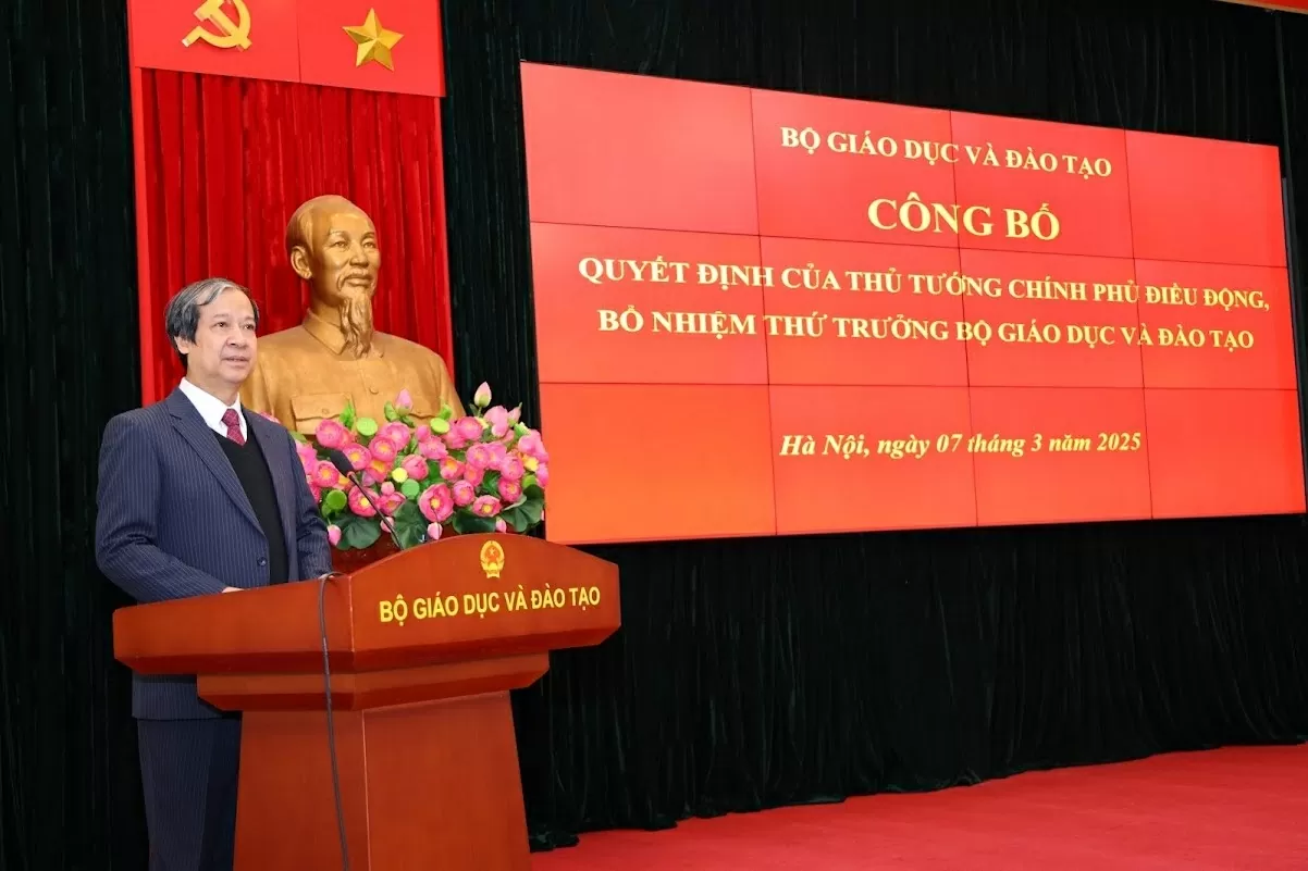 Bộ GD&ĐT công bố quyết định bổ nhiệm lãnh đạo các đơn vị
