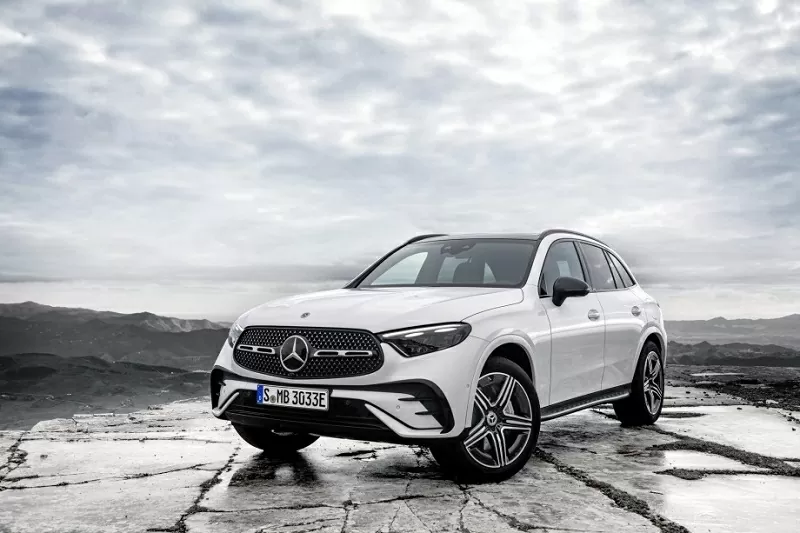 Cập nhật bảng giá xe hãng Mercedes mới nhất tháng 3/2025