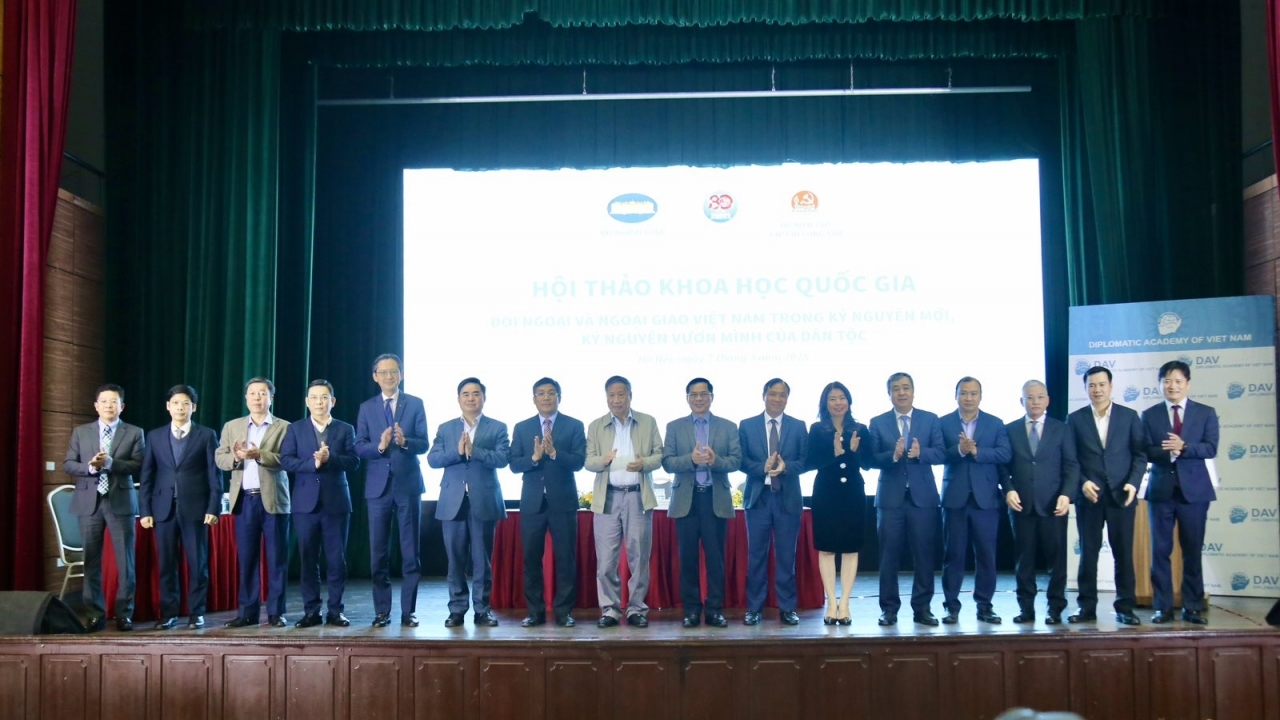 Hội thảo khoa học quốc gia 'Đối ngoại và ngoại giao Việt Nam trong kỷ nguyên mới, kỷ nguyên vươn mình của dân tộc' khai mạc tại Hà Nội