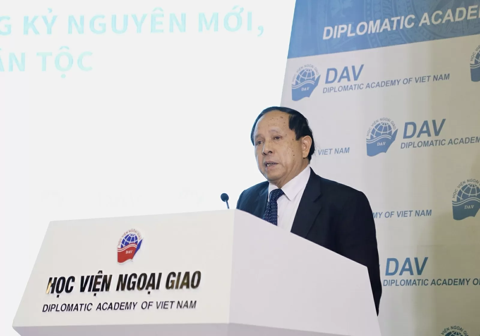 Toàn cảnh Hội thảo quốc gia 'Đối ngoại và ngoại giao Việt Nam trong kỷ nguyên mới, kỷ nguyên vươn mình của dân tộc'