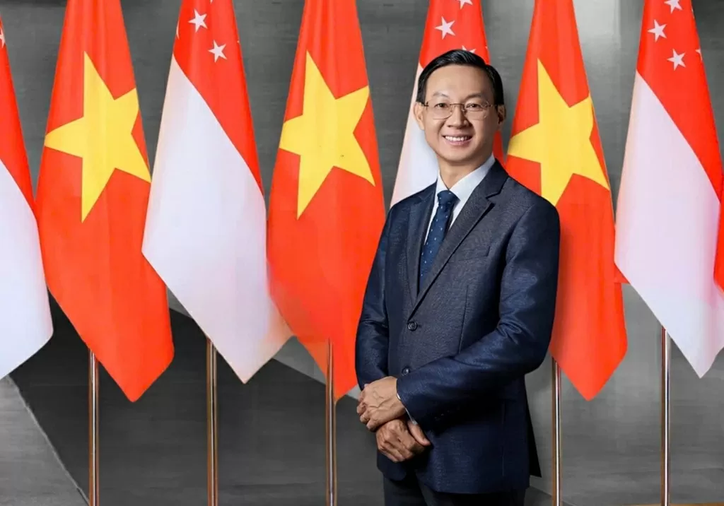 Tổng Bí thư Tô Lâm thăm Singapore: Khởi đầu mới để hợp tác cất cánh trong 'thiên thời, địa lợi, nhân hòa' Tổng Bí thư Tô Lâm thăm Singapore: Khởi đầu mới để hợp tác cất cánh trong 'thiên thời, địa lợi, nhân hòa'