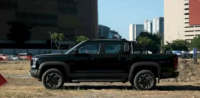 BYD Shark 6 2025 sở hữu kích thước khá lớn khá 