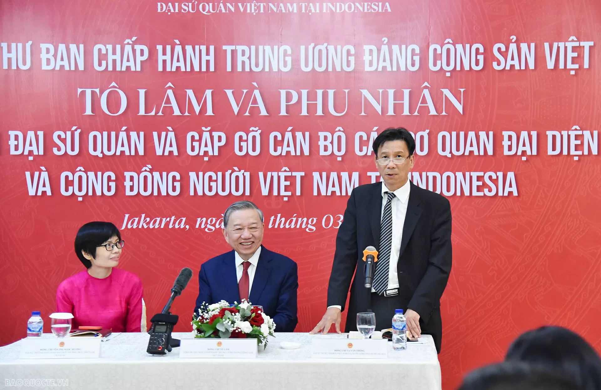 Tổng Bí thư Tô Lâm và Phu nhân thăm Đại sứ quán và gặp gỡ cộng đồng người Việt Nam tại Indonesia