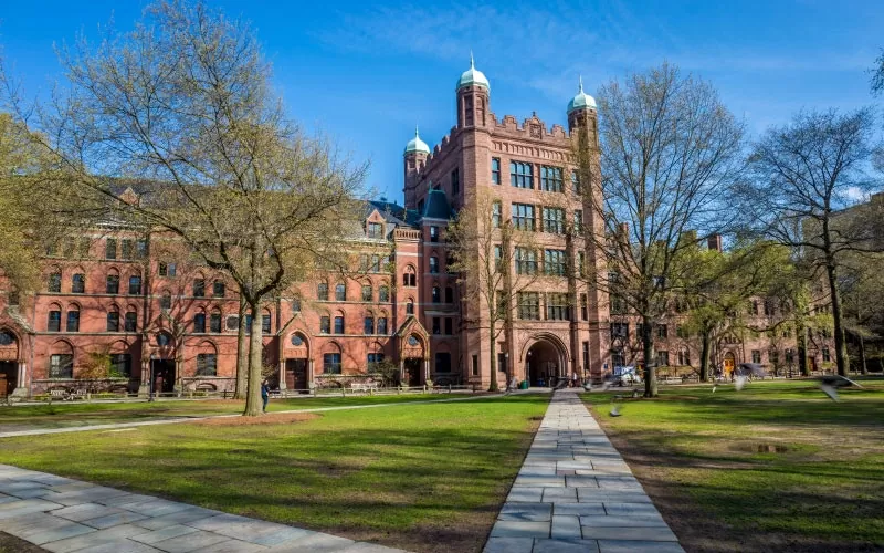 Điều khó tin tại Mỹ: Chi phí giữ trẻ còn cao hơn cả học phí đại học Điều khó tin tại Mỹ: Chi phí giữ trẻ còn cao hơn cả học phí đại học