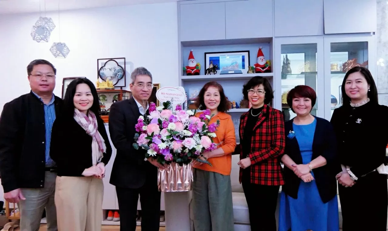 Tri ân thế hệ các nhà ngoại giao nữ nhân kỷ niệm Ngày Quốc tế Phụ nữ 8/3