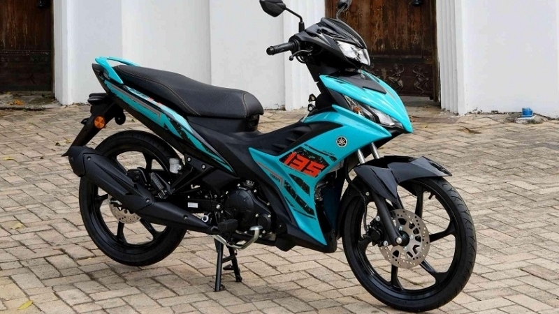 Cận cảnh xe côn tay Yamaha 135LC vừa về Việt Nam, giá hơn 100 triệu đồng
