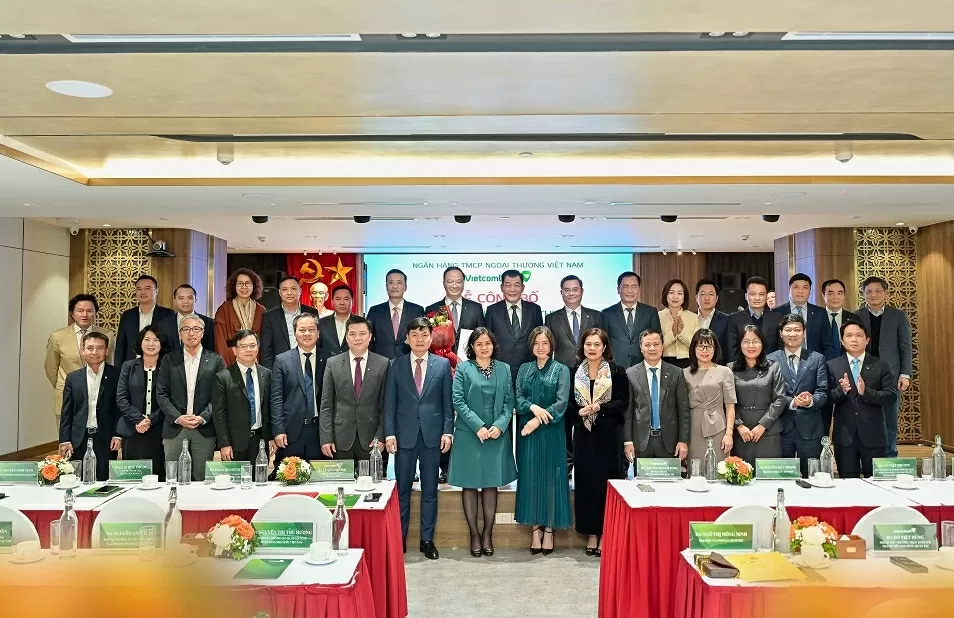 Vietcombank chính thức chuẩn y Phó Bí thư Đảng ủy và bổ nhiệm Tổng Giám đốc mới Vietcombank chính thức chuẩn y Phó Bí thư Đảng ủy và bổ nhiệm Tổng Giám đốc mới