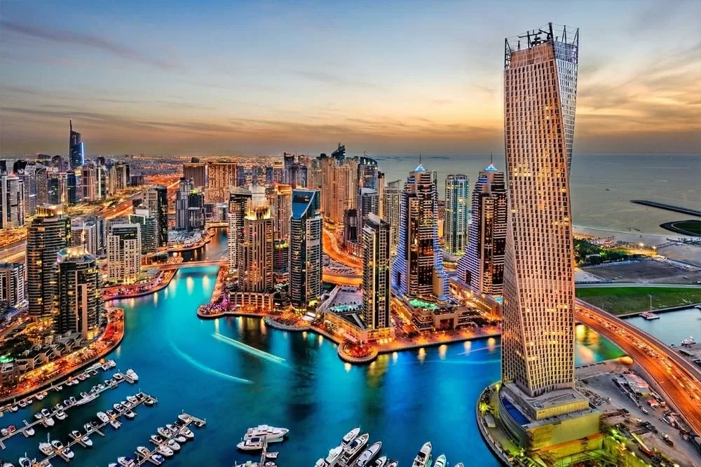 Mục tiêu của UAE là tăng dòng vốn FDI hàng năm từ 112 tỷ AED (30,5 tỷ USD) năm 2023 lên 240 tỷ AED (65,4 tỷ USD) vào năm 2031. (Nguồn: AB) Mục tiêu của UAE là tăng dòng vốn FDI hàng năm từ 112 tỷ AED (30,5 tỷ USD) năm 2023 lên 240 tỷ AED (65,4 tỷ USD) vào năm 2031. (Nguồn: AB)