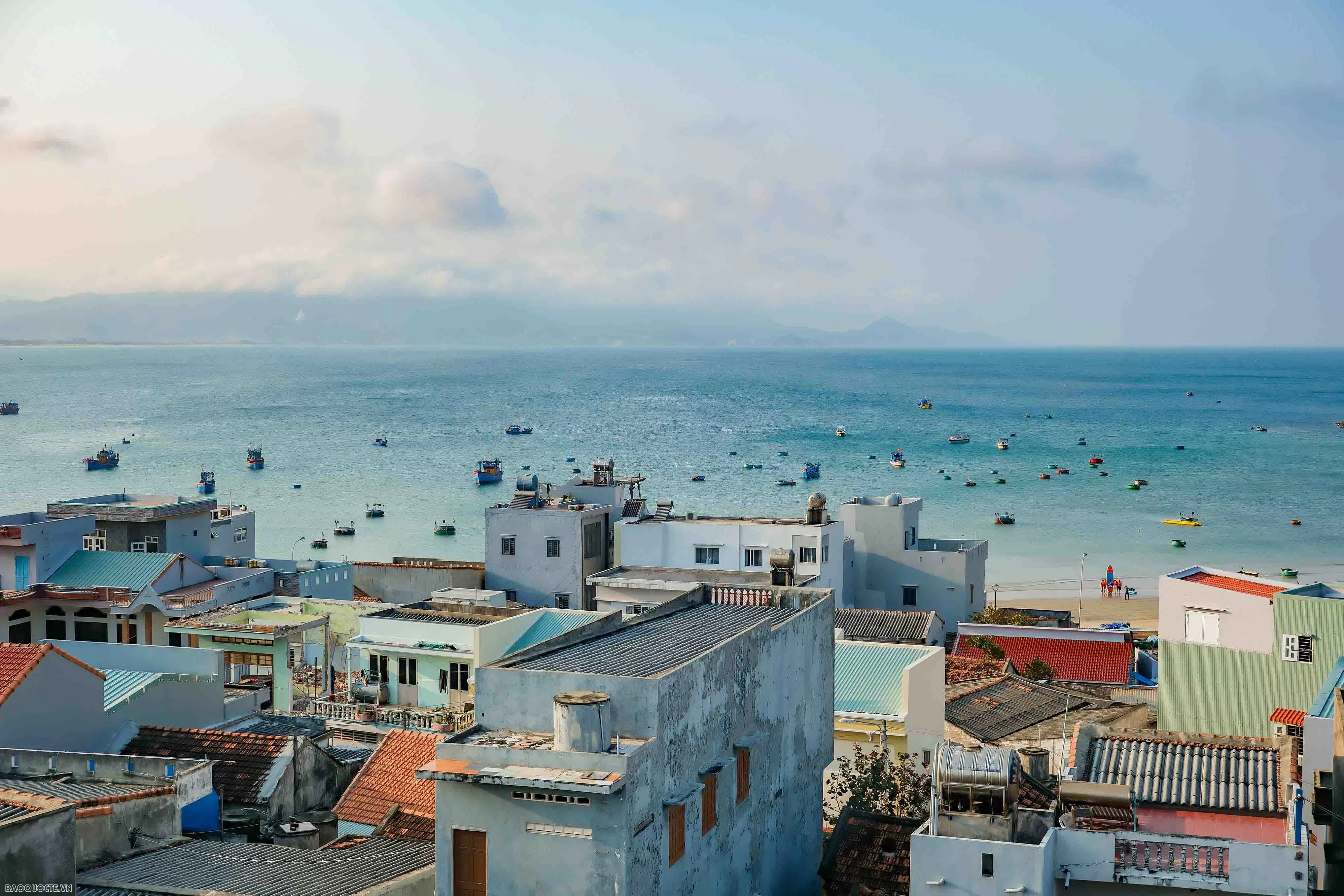 Bình yên làng chài Nhơn Lý