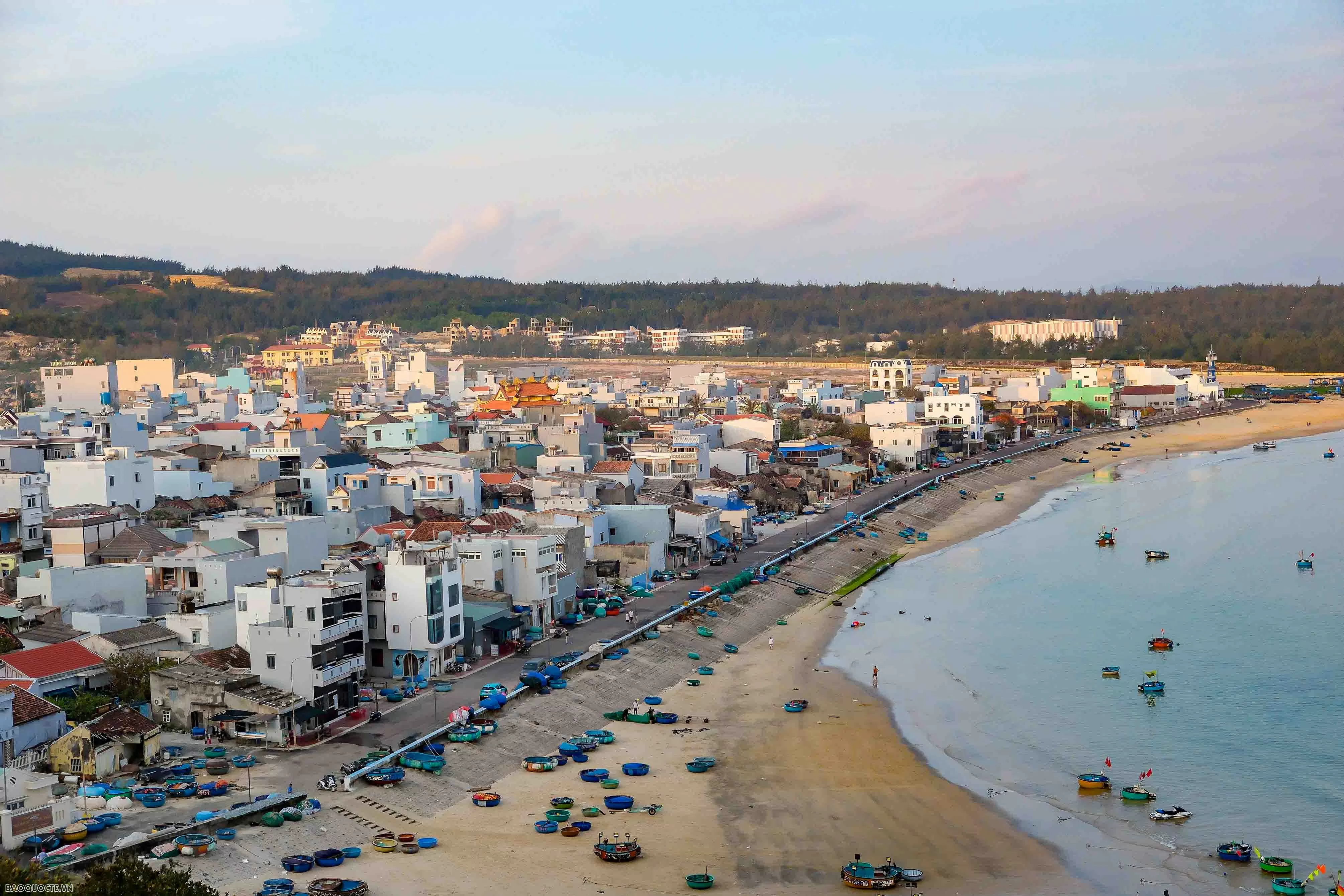 Bình yên làng chài Nhơn Lý