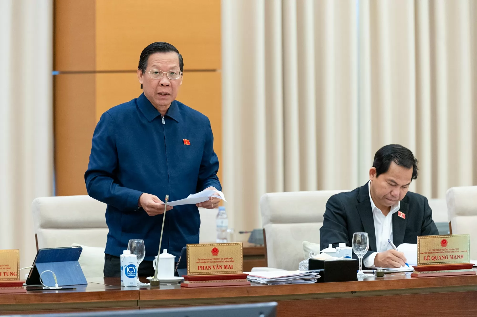 Nhất trí giảm 30% tiền thuê đất, ... Nhất trí giảm 30% tiền thuê đất, ...