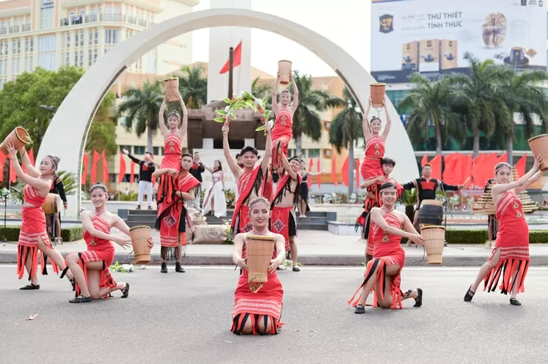 Ấn tượng Lễ hội đường phối 2025 - 'Buôn Ma Thuột - Điểm đến của cà phê thế giới' Ấn tượng Lễ hội đường phố 2025 - 'Buôn Ma Thuột - Điểm đến của cà phê thế giới'