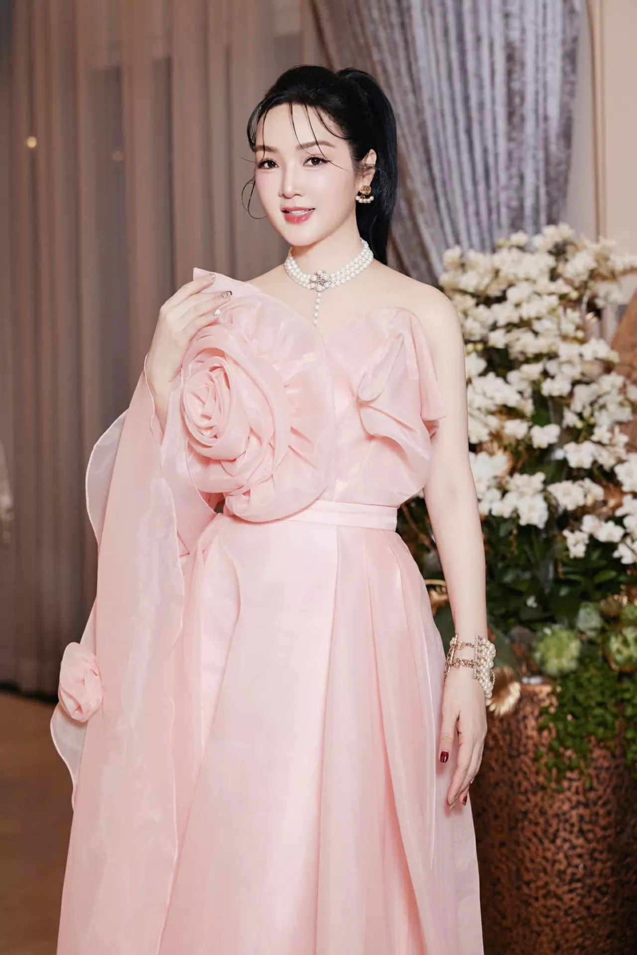Hoa hậu Đền Hùng Giáng My Hoa hậu Đền Hùng Giáng My