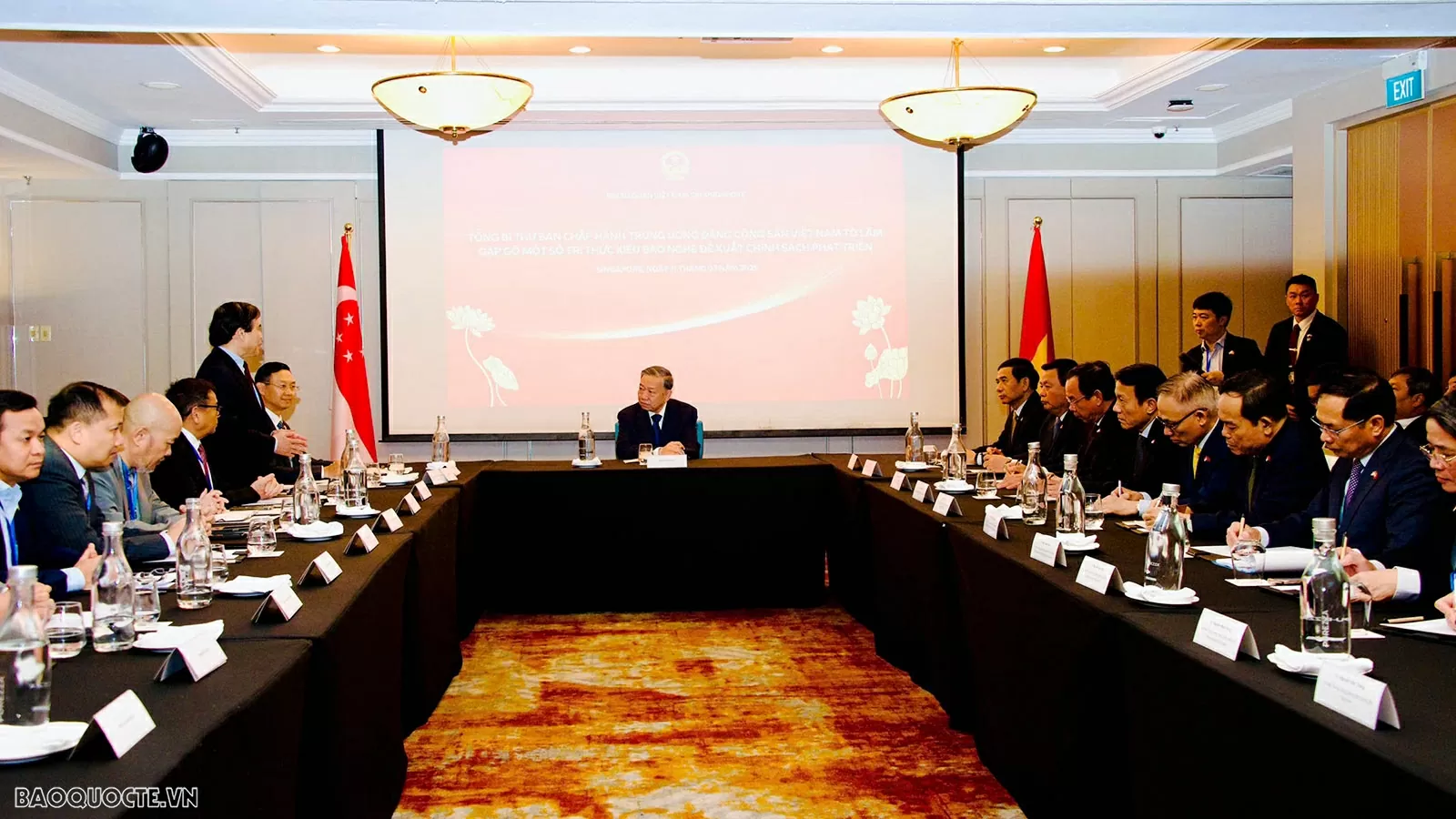 Tổng Bí thư Tô Lâm gặp, lắng nghe kiến nghị, đề xuất của trí thức kiều bào tại Singapore