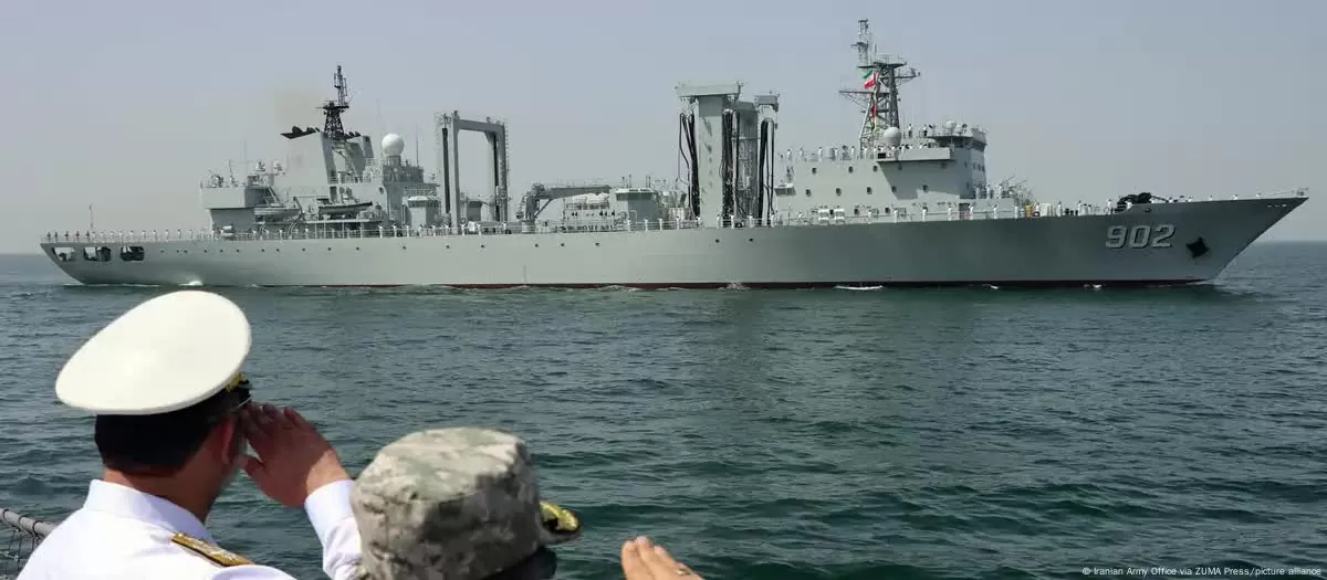 Nga-Trung Quốc-Iran đưa tàu chiến đến Vịnh Oman tập trận Nga-Trung Quốc-Iran đưa tàu chiến đến Vịnh Oman tập trận