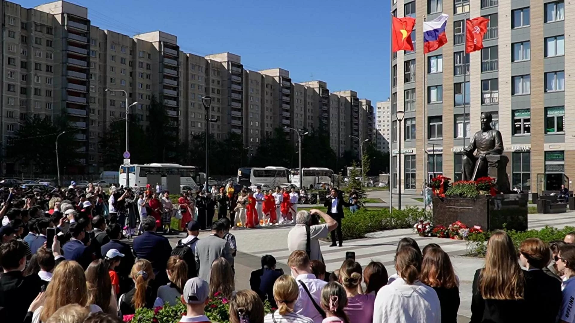 Quảng trường ở Saint Petersburg (Nga) được mang tên Hồ Chí Minh Quảng trường ở Saint Petersburg (Nga) được mang tên Hồ Chí Minh