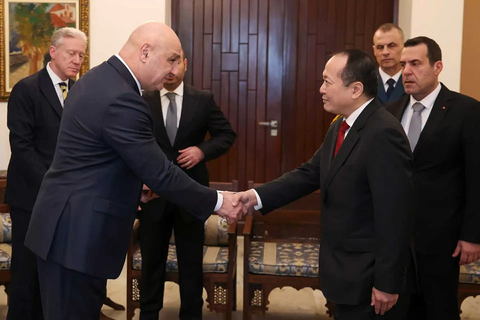 Đại sứ Nguyễn Huy Dũng trình Thư ủy nhiệm lên Tổng thống Lebanon