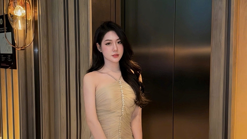 nguyen huynh tam nhi hanh trinh tu co gai tu ti den idol tiktok nho doc sach
