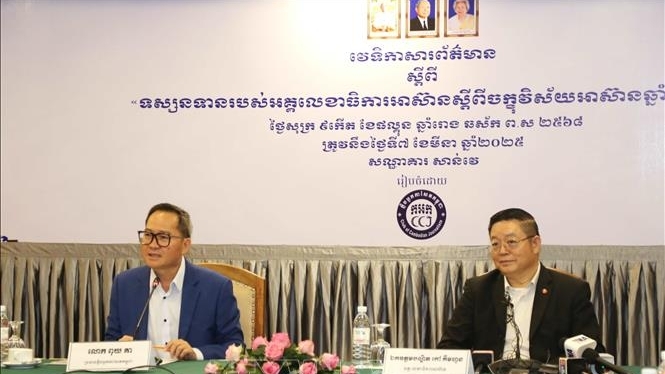 Tổng thư ký Kao Kim Hourn: ASEAN đặt mục tiêu hoàn tất đàm phán COC vào năm 2026