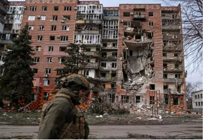 Thỏa thuận ngừng bắn tạm thời ở Ukraine và con đường đến hòa bình