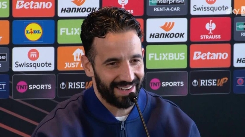 HLV Amorim vô tình tiết lộ tương lai