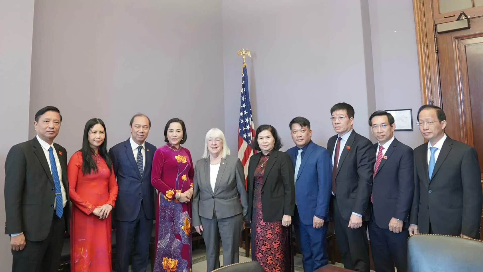 Việt Nam luôn coi Hoa Kỳ là đối tác có tầm quan trọng chiến lược Việt Nam luôn coi Hoa Kỳ là đối tác có tầm quan trọng chiến lược