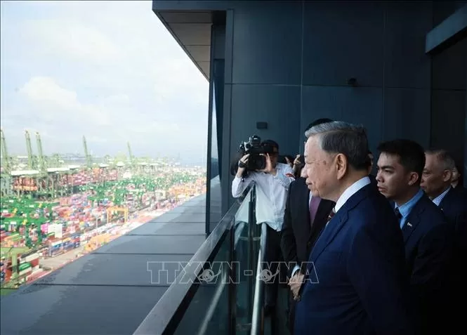 Tổng Bí thư Tô Lâm thăm Trung tâm Công nghệ - Đại học Quốc gia Singapore Tổng Bí thư Tô Lâm thăm Trung tâm Công nghệ - Đại học Quốc gia Singapore