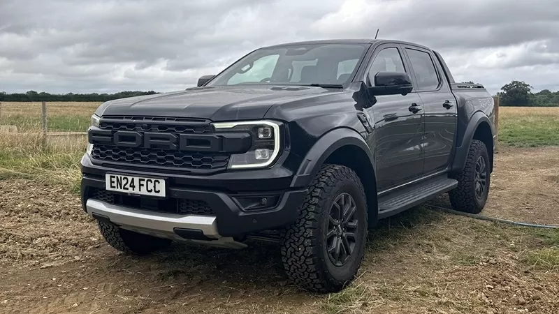 Top 10 xe ô tô động cơ đốt trong bán chạy nhất tháng 2/2025: Ford Ranger vẫn 'vô đối' Top 10 xe ô tô động cơ đốt trong bán chạy nhất tháng 2/2025: Ford Ranger vẫn 'vô đối'