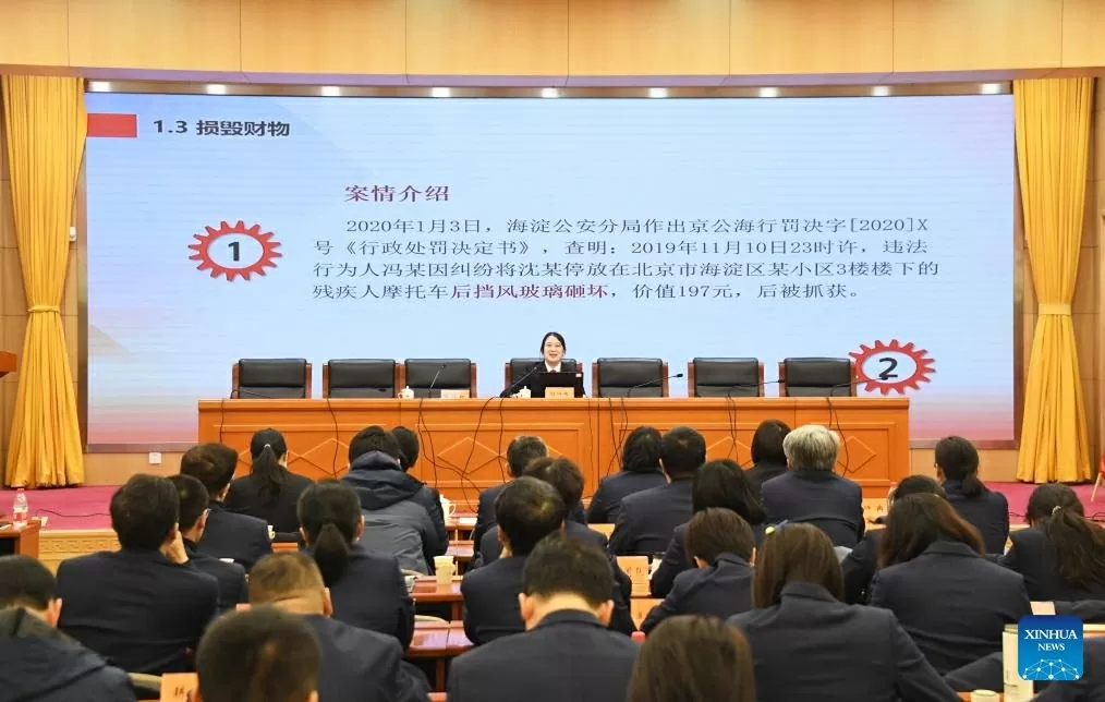 Công việc thường nhật của thẩm phán nữ