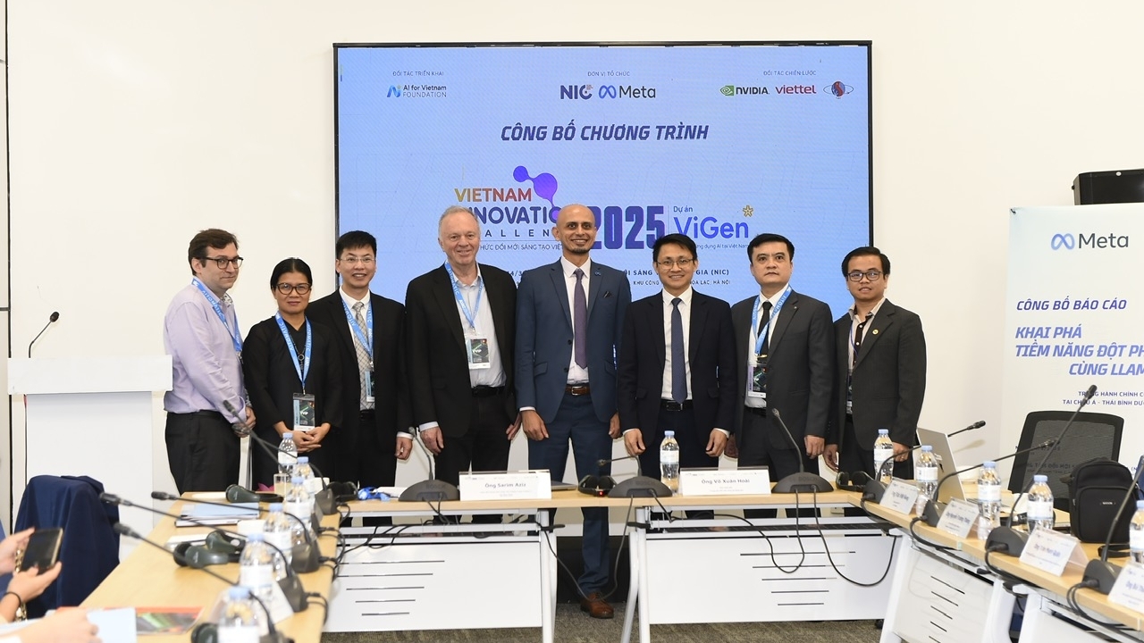 thach thuc doi moi sang tao 2025 dua viet nam tro thanh cuong quoc ai toan cau