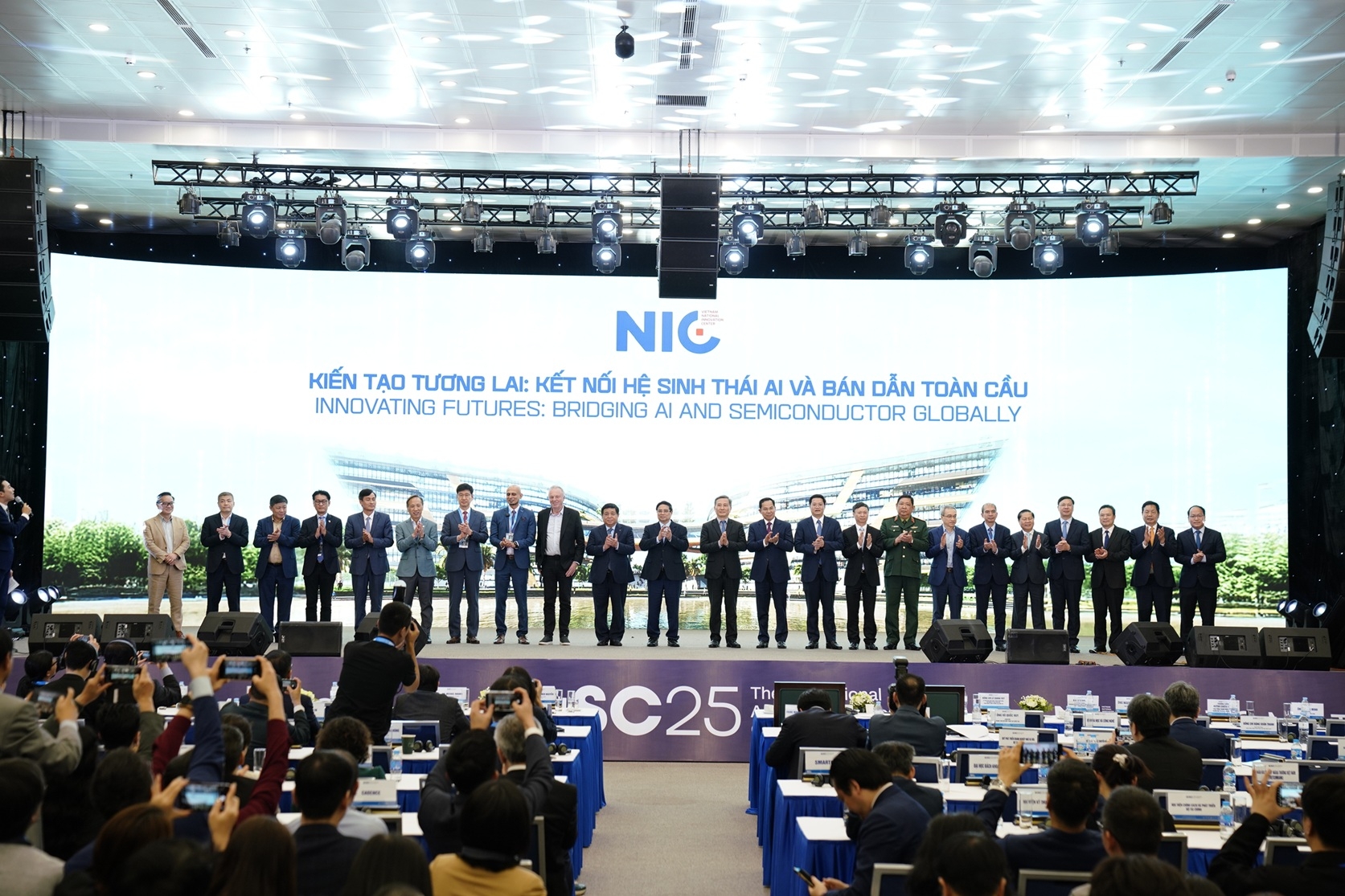 viet nam no luc chuyen doi trang thai phu hop voi xu the phat trien chung cua nhan loai ve ai ban dan