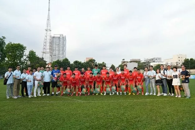 Herbalife Việt Nam đồng hành cùng các đội tuyển bóng đá quốc gia Việt Nam chuẩn bị cho mùa giải mới 2025