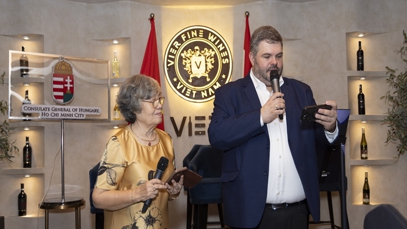 Trải nghiệm tinh hoa ẩm thực Hungary tại Vier Lounge