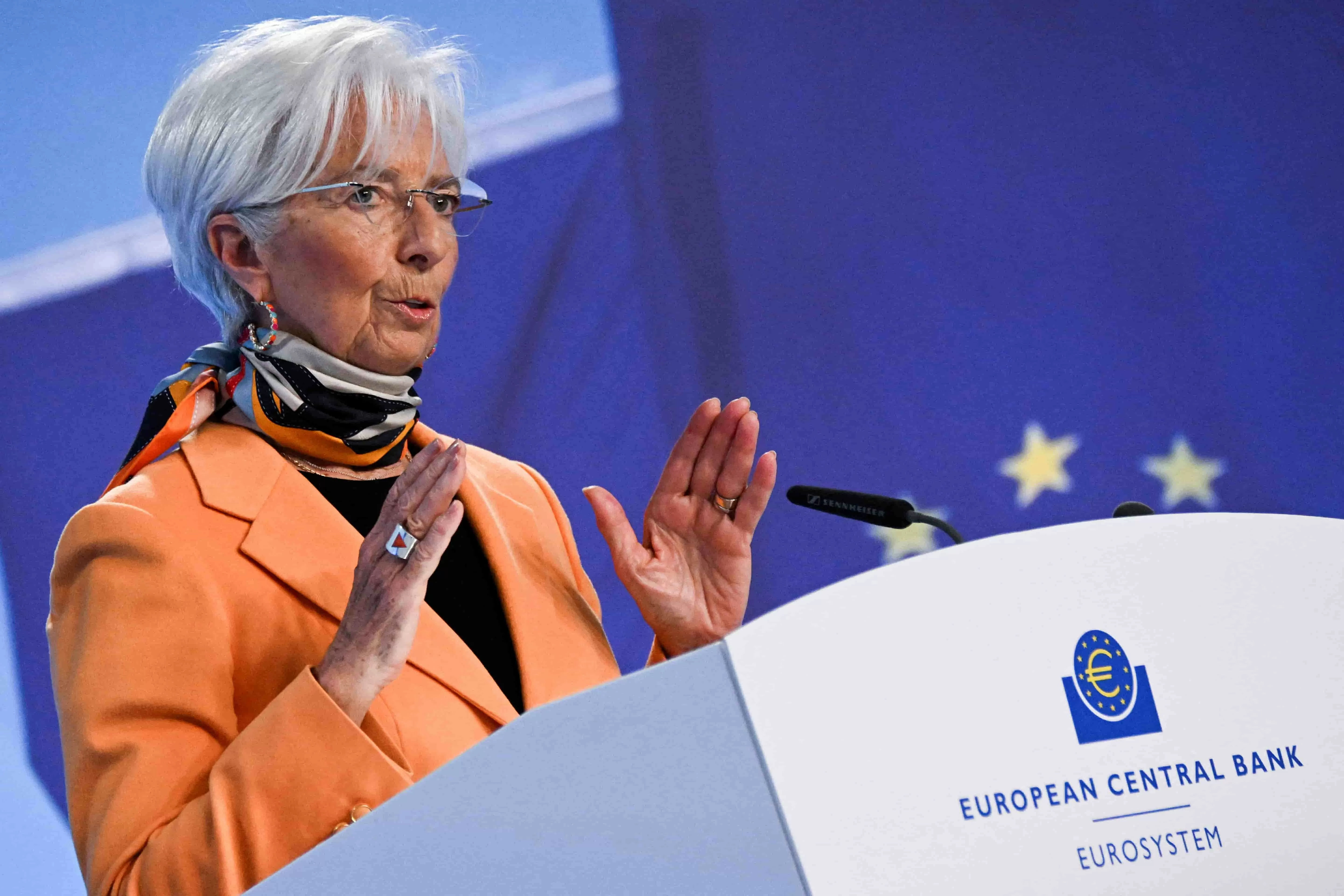 Đừng chỉ nhìn vào 'mặt tối' của thương chiến với Mỹ! Đây là cách Chủ tịch ECB lạc quan: 'Có lẽ là thời khắc của châu Âu'. Reuters Đừng chỉ nhìn vào 'mặt tối' của thương chiến với Mỹ! Đây là cách Chủ tịch ECB lạc quan: 'Có lẽ là thời khắc của châu Âu'. Reuters