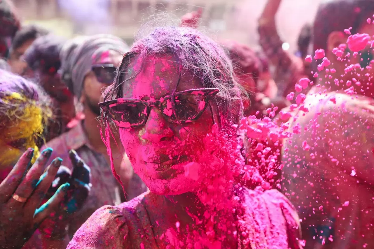 Bùng nổ sắc màu lễ hội Holi ở Nam Á Bùng nổ sắc màu lễ hội Holi ở Nam Á