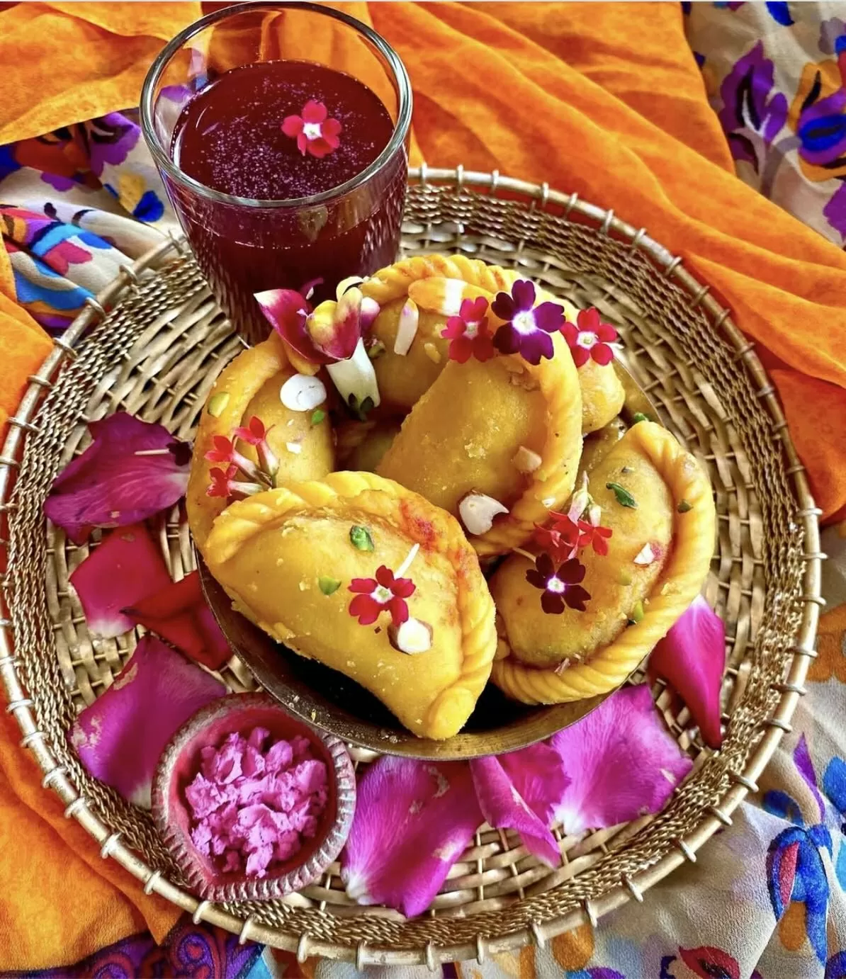 Bùng nổ sắc màu lễ hội Holi ở Nam Á