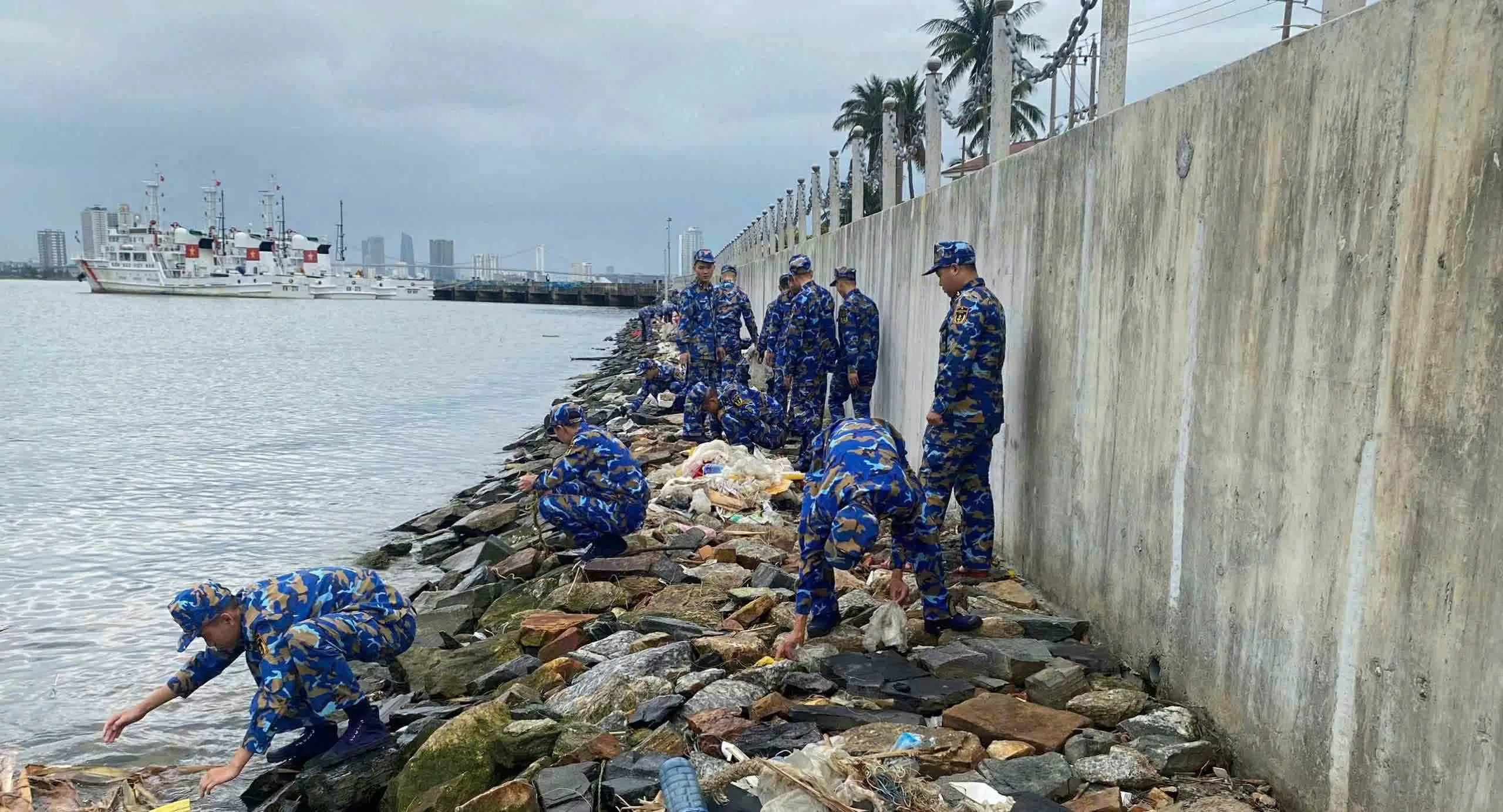 Ngày thứ 7 tình nguyện tại các đơn vị Hải quân