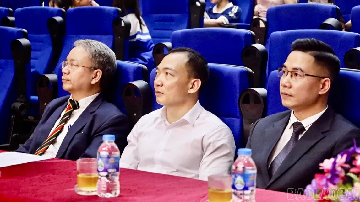 Khai mạc Liên hoan phim Ấn Độ tại tỉnh Lào Cai Khai mạc Liên hoan phim Ấn Độ tại tỉnh Lào Cai