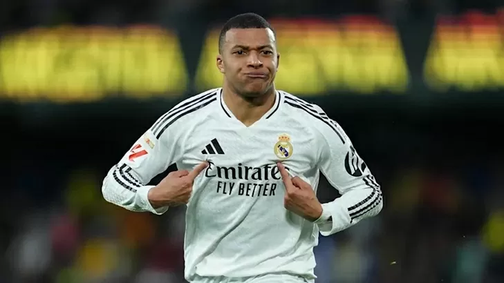 Lập siêu phẩm, Mbappe vượt Ro béo, áp sát Lewandowski