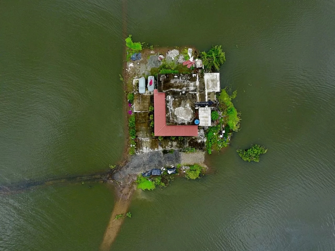 Ảnh ấn tượng: Nga đề cập việc ai sẽ ra lệnh ngừng bắn ở Ukraine và cái giá phải trả; ông Trump nói thời điểm chấm dứt nguy cơ Moscow tấn công NATO