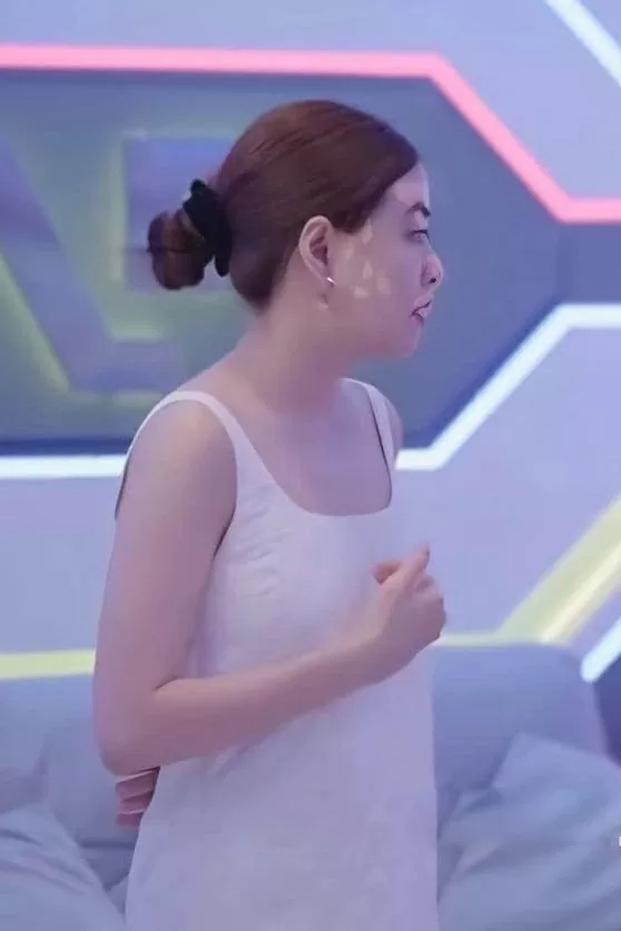 Hoàng Thùy Linh
