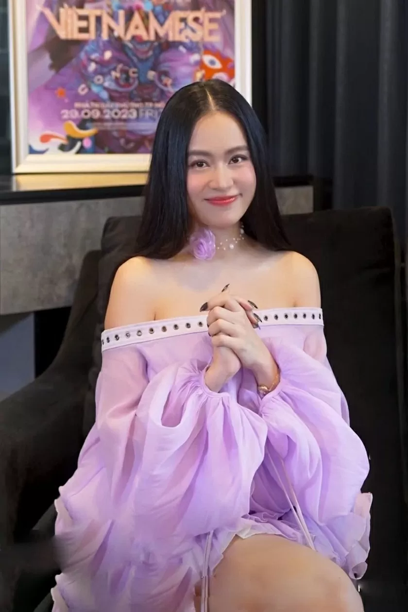 Hoàng Thùy Linh