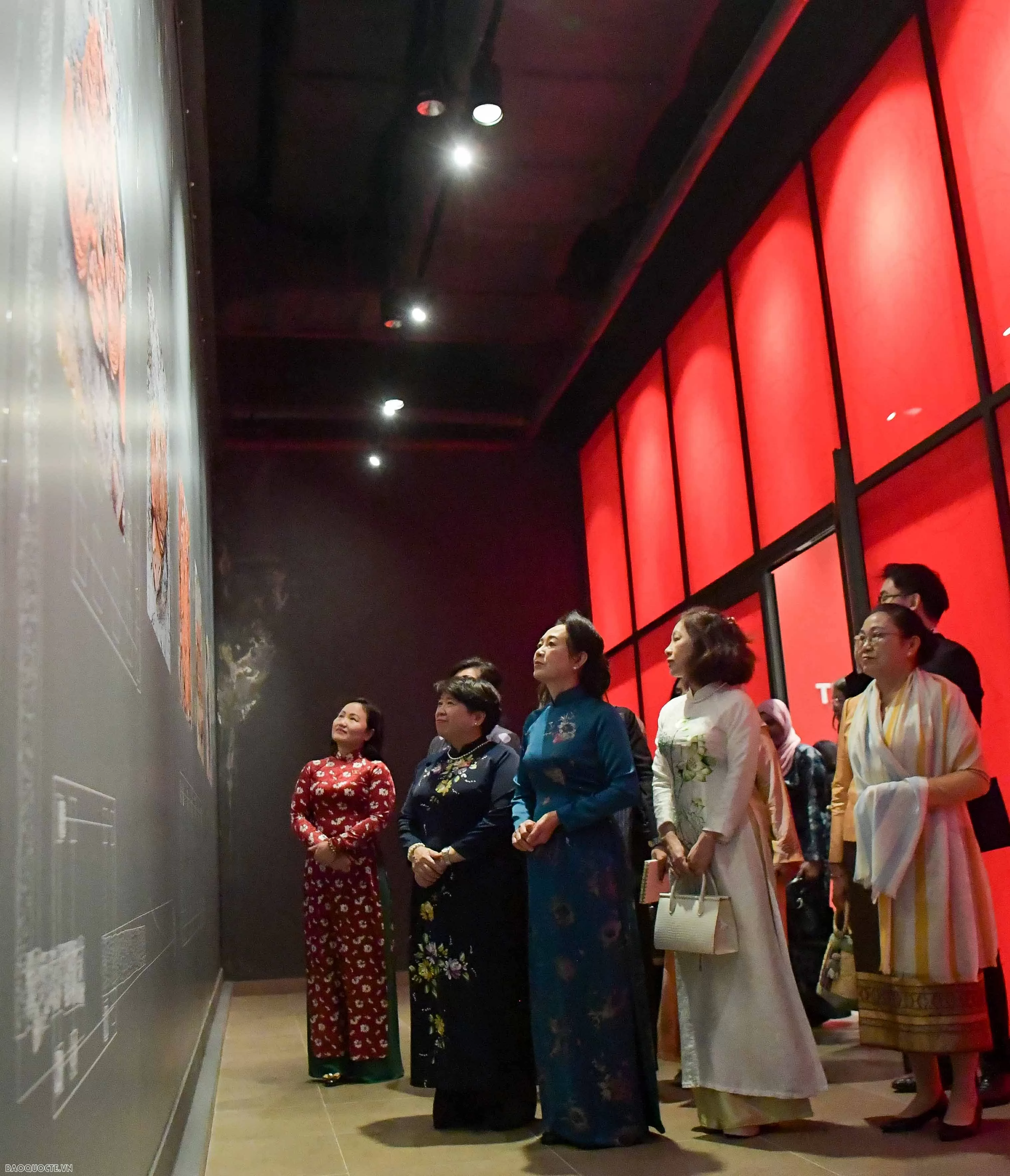 Phu nhân Chủ tịch Quốc hội Nguyễn Thị Thanh Nga tiếp Nhóm Phụ nữ cộng đồng ASEAN tại Hà Nội