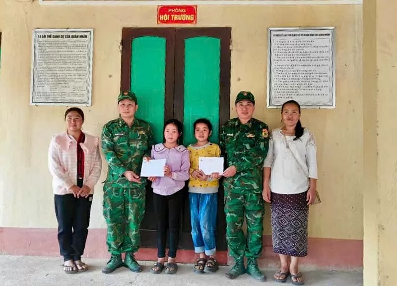 Bộ đội Biên phòng Nghệ An và Xiangkhouang, Lào tuần tra song phương bảo vệ biên giới Bộ đội Biên phòng Nghệ An và Xiangkhouang, Lào tuần tra song phương bảo vệ biên giới