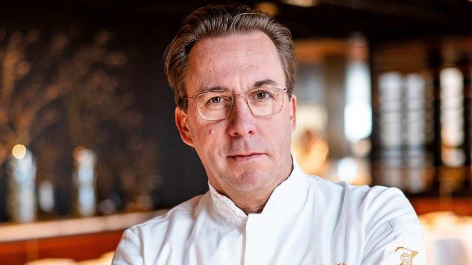 Metropole Hà Nội chào đón đầu bếp nhà hàng 3 sao Michelin Viki Geunes