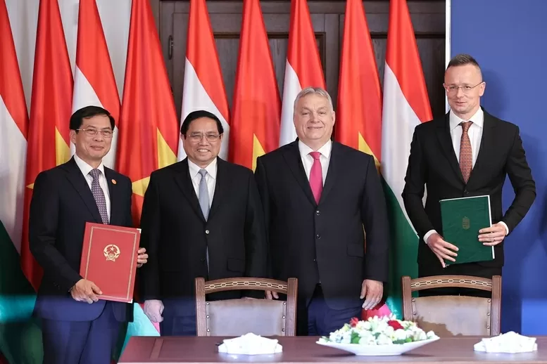 Đại sứ Bùi Lê Thái: Chuyến thăm mở ra cơ hội hợp tác, đào sâu và phát triển quan hệ Đối tác toàn diện Việt Nam-Hungary Đại sứ Bùi Lê Thái: Chuyến thăm mở ra cơ hội hợp tác, đào sâu và phát triển quan hệ Đối tác toàn diện Việt Nam-Hungary