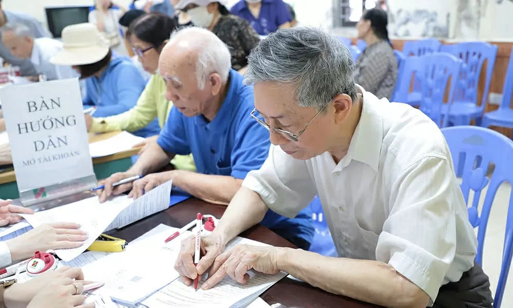 Bảng tra cứu tuổi nghỉ hưu năm 2025 theo tháng năm sinh